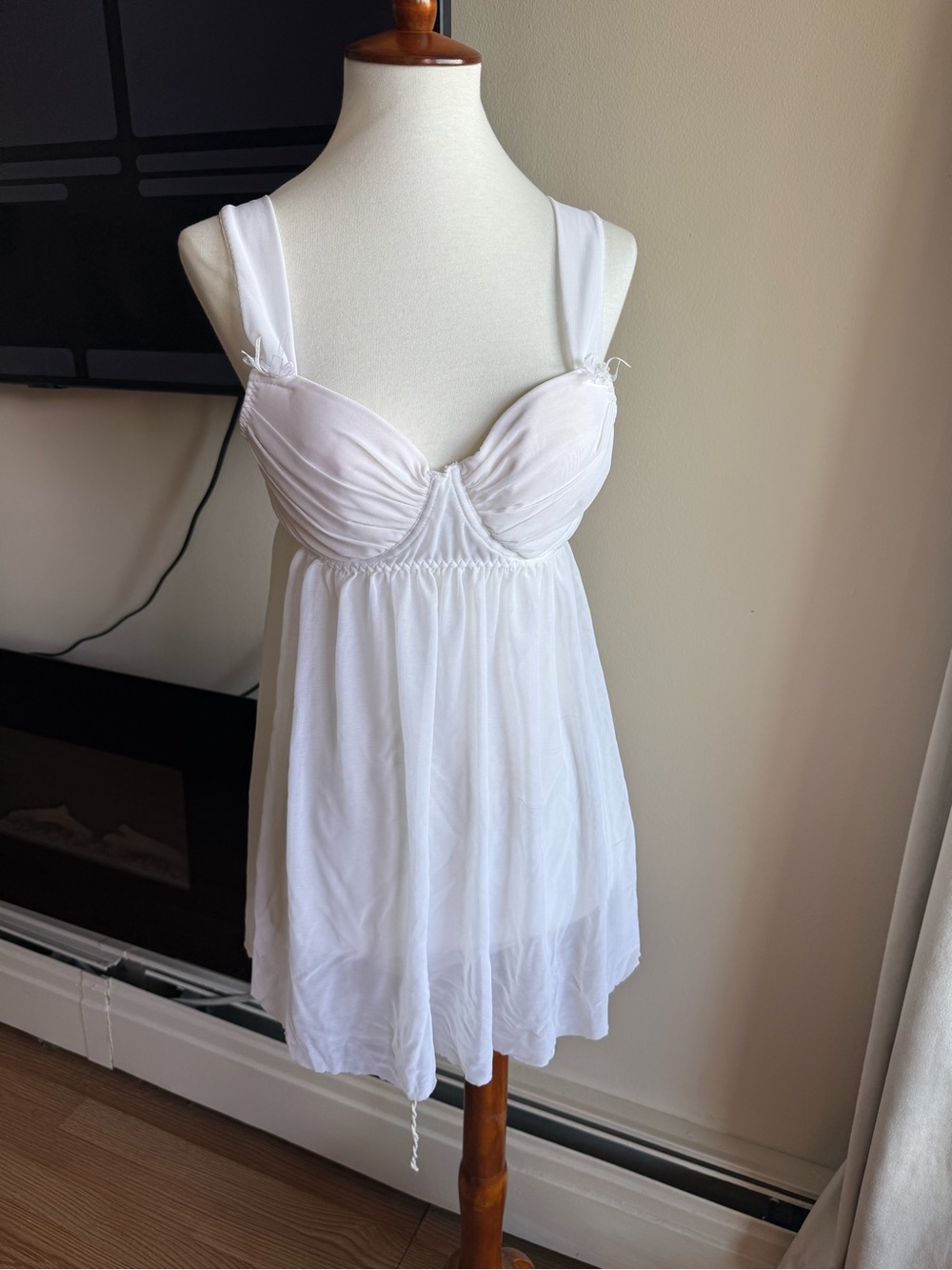 La Vie En Rose White Lingerie Camisole with Satin Straps